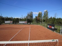 Tenniseväljak